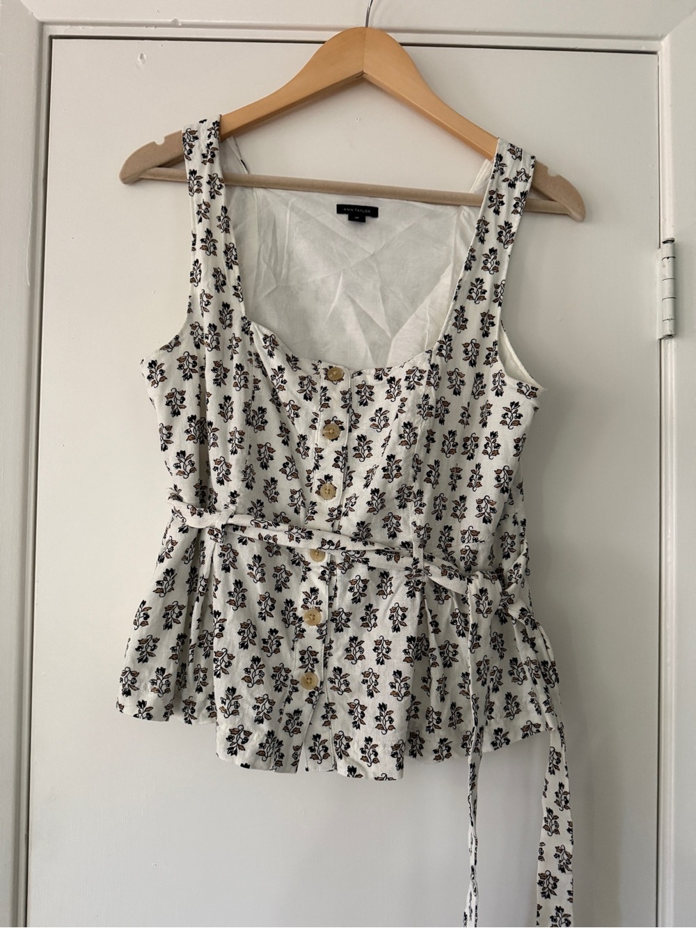 Ann Taylor White Floral Button-Front Tie-Waist Peplum Top